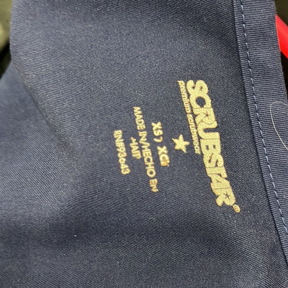 9 sets of scrubs Heart & Soul, Greys Anatomy and Cherokee various colors - Picture 5 of 9